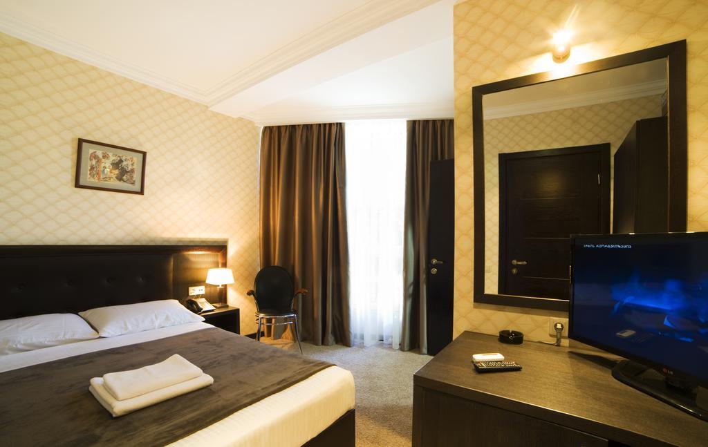 Kalasi Hotel Tiflis Habitación foto